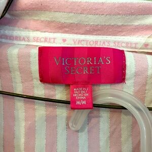 Cozy Victorias Secret button front pink pajama set size Medium